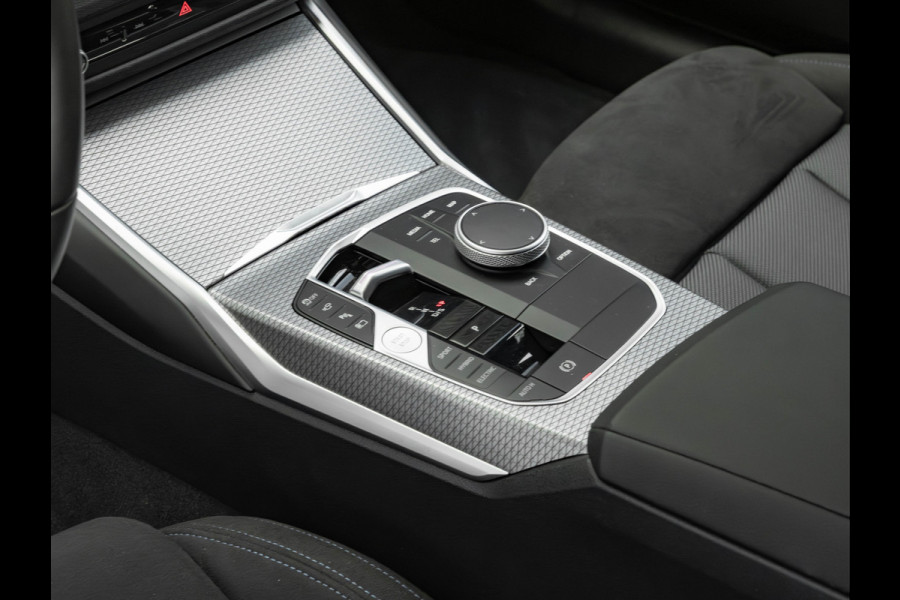 BMW 3 Serie Touring 330e xDrive - M-Sport - LCI 2 - Memoryzetel - Head-up - Driving + Parking Ass