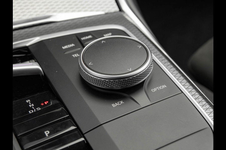 BMW 3 Serie Touring 330e xDrive - M-Sport - LCI 2 - Memoryzetel - Head-up - Driving + Parking Ass