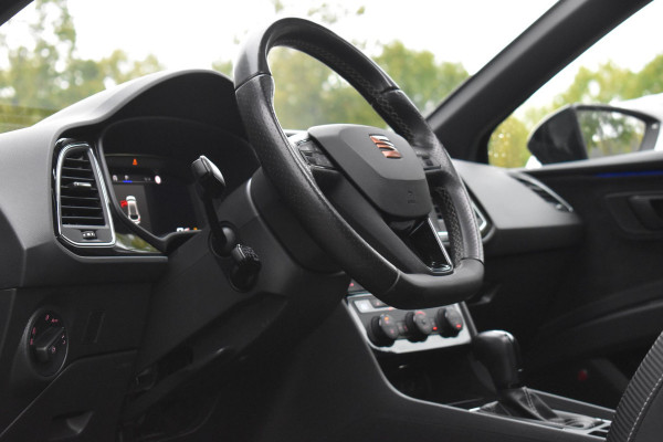 Seat Leon 2.0 TSI CUPRA Pano BBD Camera Carplay