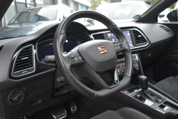 Seat Leon 2.0 TSI CUPRA Pano BBD Camera Carplay