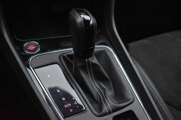 Seat Leon 2.0 TSI CUPRA Pano BBD Camera Carplay