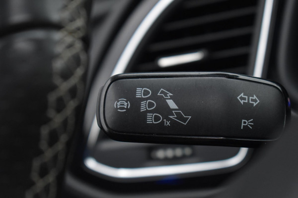 Seat Leon 2.0 TSI CUPRA Pano BBD Camera Carplay