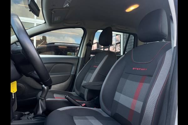 Dacia Logan MCV Tech Road Stepway, Bluetooth, Cruise, Navi, Airco, PDC, NAP Dacia Logan MCV Tech Road Stepway, Bluetooth, Cruise, Navi, Airco, PDC, NAP