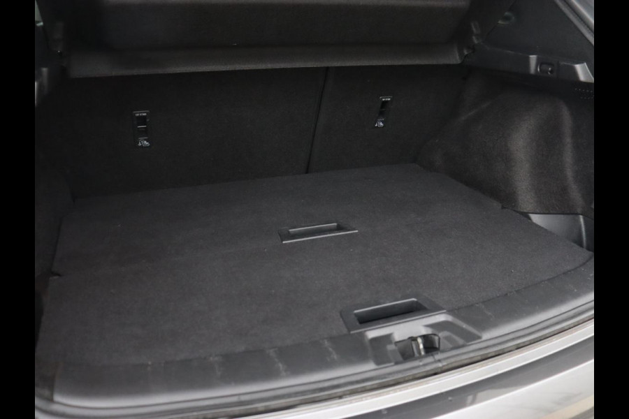 Nissan QASHQAI 1.3 DIG-T N-Tec | Automaat | Panoramadak | Stoelverwarming | 360 Camera | Adaptive cruise | Half leder | Carplay | Navigatie | Keyless | Park Assist Nissan QASHQAI 1.3 DIG-T N-Tec | Automaat | Panoramadak | Stoelverwarming | 360 Camera | Adaptive cruise | Half leder | Carplay | Navigatie | Keyless | Park Assist