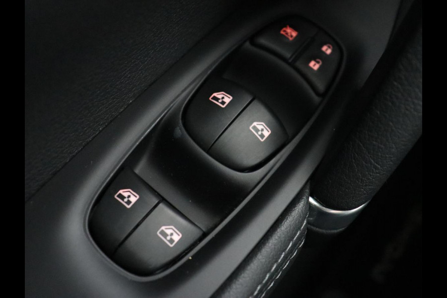 Nissan QASHQAI 1.3 DIG-T N-Tec | Automaat | Panoramadak | Stoelverwarming | 360 Camera | Adaptive cruise | Half leder | Carplay | Navigatie | Keyless | Park Assist Nissan QASHQAI 1.3 DIG-T N-Tec | Automaat | Panoramadak | Stoelverwarming | 360 Camera | Adaptive cruise | Half leder | Carplay | Navigatie | Keyless | Park Assist