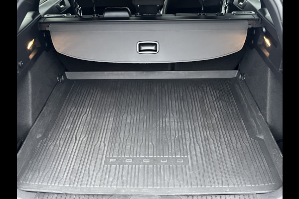 Ford FOCUS Wagon 125pk EcoB. ST-line X Bns AUTOMAAT/WINTERPACK/CAMERA/ADAPTIVE C. Ford FOCUS Wagon 125pk EcoB. ST-line X Bns AUTOMAAT/WINTERPACK/CAMERA/ADAPTIVE C.