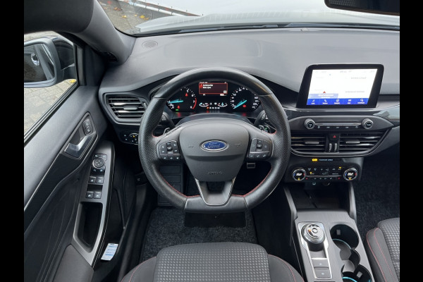 Ford FOCUS Wagon 125pk EcoB. ST-line X Bns AUTOMAAT/WINTERPACK/CAMERA/ADAPTIVE C. Ford FOCUS Wagon 125pk EcoB. ST-line X Bns AUTOMAAT/WINTERPACK/CAMERA/ADAPTIVE C.