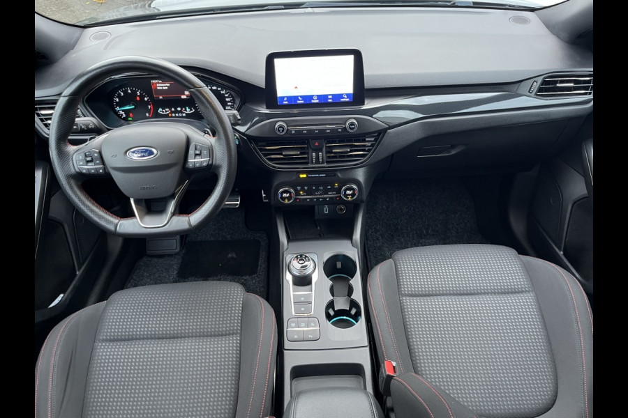 Ford FOCUS Wagon 125pk EcoB. ST-line X Bns AUTOMAAT/WINTERPACK/CAMERA/ADAPTIVE C. Ford FOCUS Wagon 125pk EcoB. ST-line X Bns AUTOMAAT/WINTERPACK/CAMERA/ADAPTIVE C.