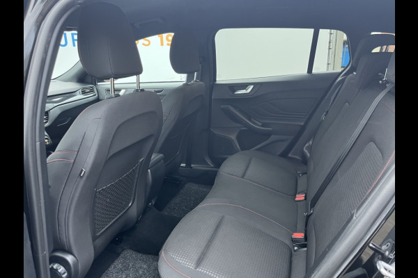 Ford FOCUS Wagon 125pk EcoB. ST-line X Bns AUTOMAAT/WINTERPACK/CAMERA/ADAPTIVE C. Ford FOCUS Wagon 125pk EcoB. ST-line X Bns AUTOMAAT/WINTERPACK/CAMERA/ADAPTIVE C.