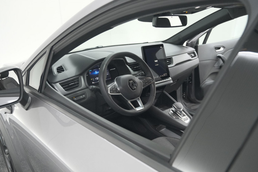 Renault Captur Mild Hybrid 160 EDC Techno | Pack Winter | Camera | Adaptieve Cruise Control | Apple Carplay Renault Captur Mild Hybrid 160 EDC Techno | Pack Winter | Camera | Adaptieve Cruise Control | Apple Carplay