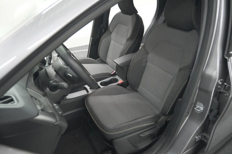 Renault Captur Mild Hybrid 160 EDC Techno | Pack Winter | Camera | Adaptieve Cruise Control | Apple Carplay Renault Captur Mild Hybrid 160 EDC Techno | Pack Winter | Camera | Adaptieve Cruise Control | Apple Carplay