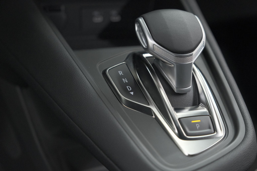 Renault Captur Mild Hybrid 160 EDC Techno | Pack Winter | Camera | Adaptieve Cruise Control | Apple Carplay Renault Captur Mild Hybrid 160 EDC Techno | Pack Winter | Camera | Adaptieve Cruise Control | Apple Carplay