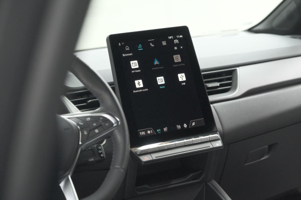 Renault Captur Mild Hybrid 160 EDC Techno | Pack Winter | Camera | Adaptieve Cruise Control | Apple Carplay Renault Captur Mild Hybrid 160 EDC Techno | Pack Winter | Camera | Adaptieve Cruise Control | Apple Carplay