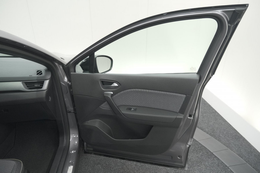 Renault Captur Mild Hybrid 160 EDC Techno | Pack Winter | Camera | Adaptieve Cruise Control | Apple Carplay Renault Captur Mild Hybrid 160 EDC Techno | Pack Winter | Camera | Adaptieve Cruise Control | Apple Carplay