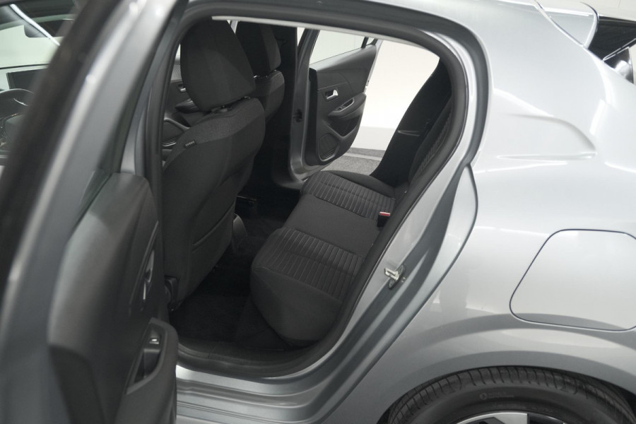 Peugeot 208 PureTech 100 Active | Parkeersensoren | Navigatie | Apple Carplay Peugeot 208 PureTech 100 Active | Parkeersensoren | Navigatie | Apple Carplay