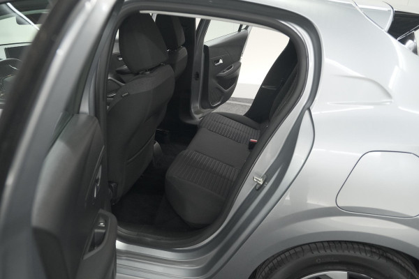 Peugeot 208 PureTech 100 Active | Parkeersensoren | Navigatie | Apple Carplay Peugeot 208 PureTech 100 Active | Parkeersensoren | Navigatie | Apple Carplay