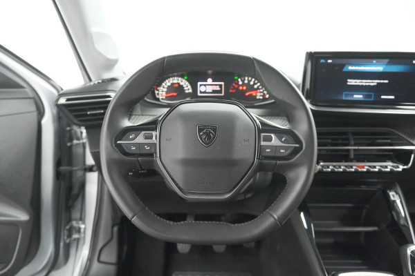 Peugeot 208 PureTech 100 Active | Parkeersensoren | Navigatie | Apple Carplay Peugeot 208 PureTech 100 Active | Parkeersensoren | Navigatie | Apple Carplay