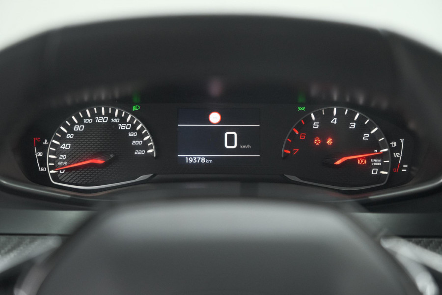 Peugeot 208 PureTech 100 Active | Parkeersensoren | Navigatie | Apple Carplay Peugeot 208 PureTech 100 Active | Parkeersensoren | Navigatie | Apple Carplay