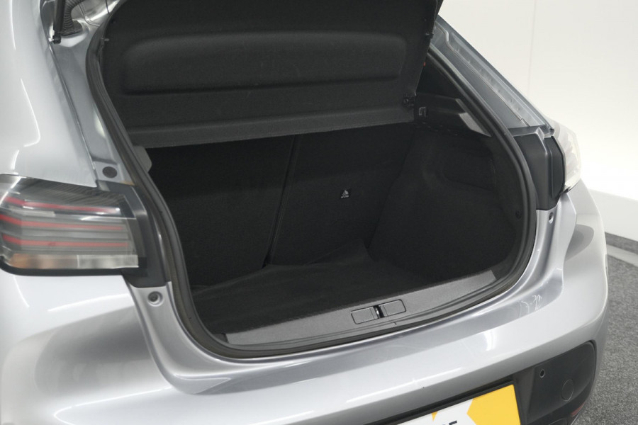 Peugeot 208 PureTech 100 Active | Parkeersensoren | Navigatie | Apple Carplay Peugeot 208 PureTech 100 Active | Parkeersensoren | Navigatie | Apple Carplay