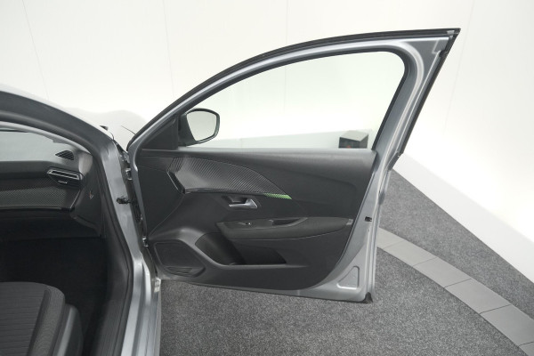 Peugeot 208 PureTech 100 Active | Parkeersensoren | Navigatie | Apple Carplay Peugeot 208 PureTech 100 Active | Parkeersensoren | Navigatie | Apple Carplay