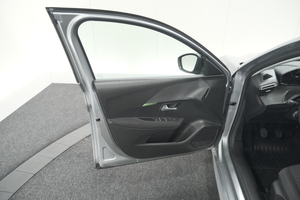 Peugeot 208 PureTech 100 Active | Parkeersensoren | Navigatie | Apple Carplay Peugeot 208 PureTech 100 Active | Parkeersensoren | Navigatie | Apple Carplay