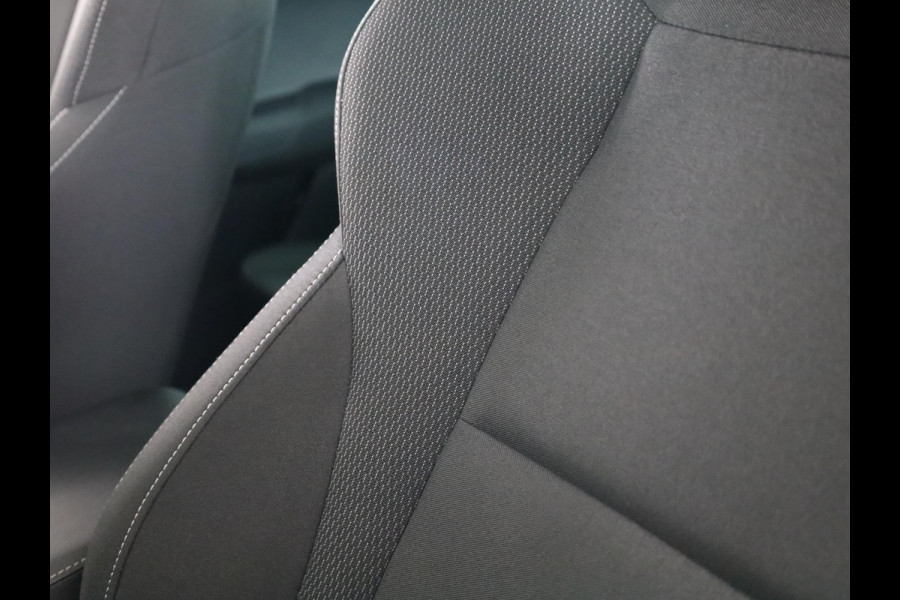 Škoda Karoq 1.0 TSI Business Edition 110pk | Camera | PDC v+a | Navigatie | Electr.achterklep | Trekhaak wegklapbaar |