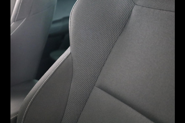 Škoda Karoq 1.0 TSI Business Edition 110pk | Camera | PDC v+a | Navigatie | Electr.achterklep | Trekhaak wegklapbaar |