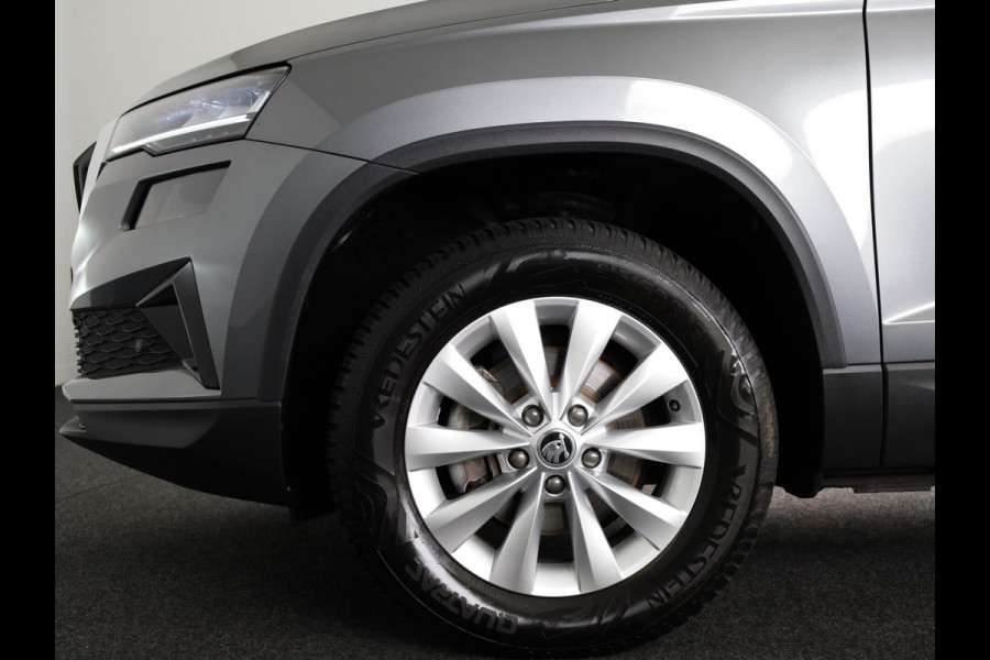 Škoda Karoq 1.0 TSI Business Edition 110pk | Camera | PDC v+a | Navigatie | Electr.achterklep | Trekhaak wegklapbaar |