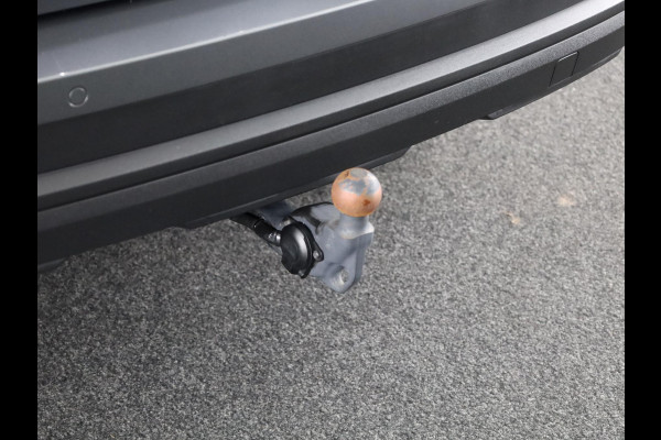 Škoda Karoq 1.0 TSI Business Edition 110pk | Camera | PDC v+a | Navigatie | Electr.achterklep | Trekhaak wegklapbaar |