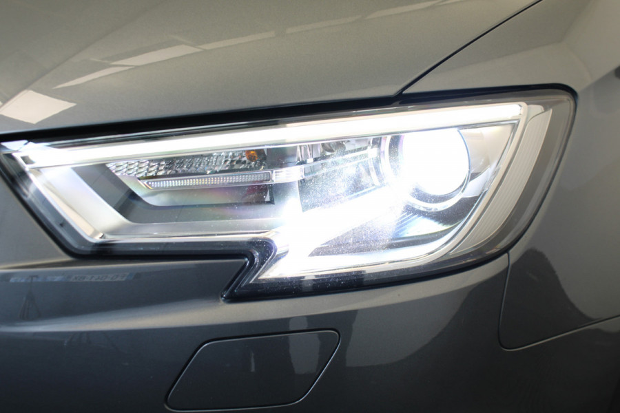 Audi A3 Limousine 1.5 TFSI CoD Sport S Line Edition |Navi|Stoelverwarming| Audi A3 Limousine 1.5 TFSI CoD Sport S Line Edition |Navi|Stoelverwarming|