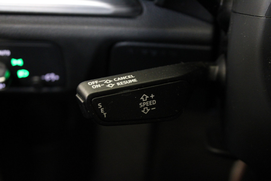 Audi A3 Limousine 1.5 TFSI CoD Sport S Line Edition |Navi|Stoelverwarming| Audi A3 Limousine 1.5 TFSI CoD Sport S Line Edition |Navi|Stoelverwarming|