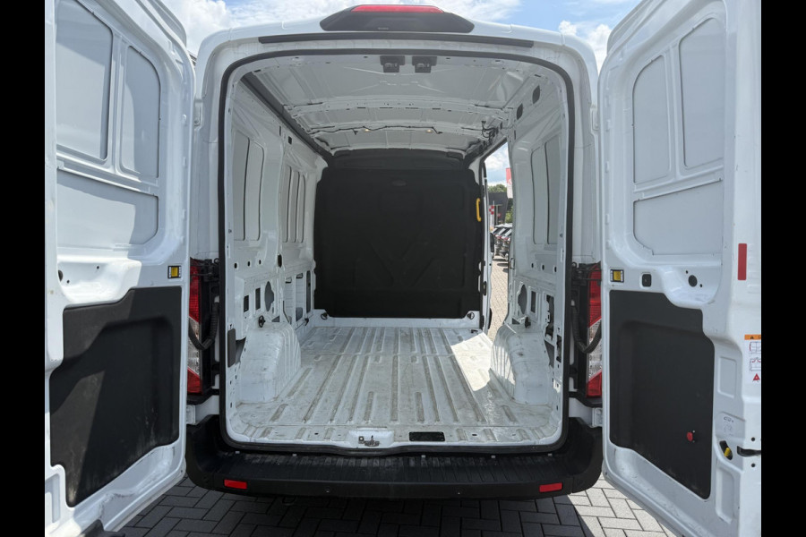 Ford Transit 310 2.0 TDCI L2H2 Trend 130pk | SCI | 12 inch SYNC 4 | Draadloos Apple Carplay/Android auto | Achteruitrijcamera incl. Downlighter | Digitale Cockpit Ford Transit 310 2.0 TDCI L2H2 Trend 130pk | SCI | 12 inch SYNC 4 | Draadloos Apple Carplay/Android auto | Achteruitrijcamera incl. Downlighter | Digitale Cockpit