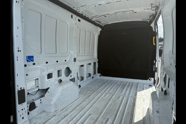 Ford Transit 310 2.0 TDCI L2H2 Trend 130pk | SCI | 12 inch SYNC 4 | Draadloos Apple Carplay/Android auto | Achteruitrijcamera incl. Downlighter | Digitale Cockpit Ford Transit 310 2.0 TDCI L2H2 Trend 130pk | SCI | 12 inch SYNC 4 | Draadloos Apple Carplay/Android auto | Achteruitrijcamera incl. Downlighter | Digitale Cockpit