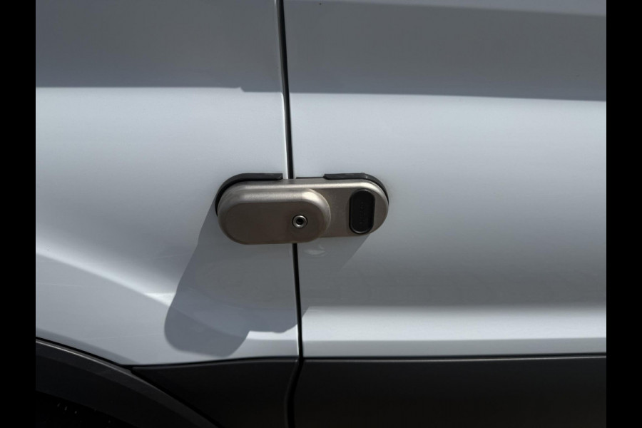 Ford Transit 310 2.0 TDCI L2H2 Trend 130pk | SCI | 12 inch SYNC 4 | Draadloos Apple Carplay/Android auto | Achteruitrijcamera incl. Downlighter | Digitale Cockpit Ford Transit 310 2.0 TDCI L2H2 Trend 130pk | SCI | 12 inch SYNC 4 | Draadloos Apple Carplay/Android auto | Achteruitrijcamera incl. Downlighter | Digitale Cockpit