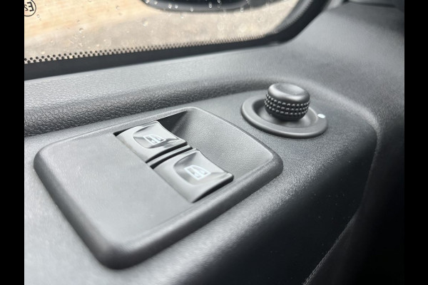 Renault Trafic 1.6 dCi E6 Comfort R-link 3p Lease €251 p/m Airco, Navi, PDC, Bedrijfsinrichting, Cruise controle.