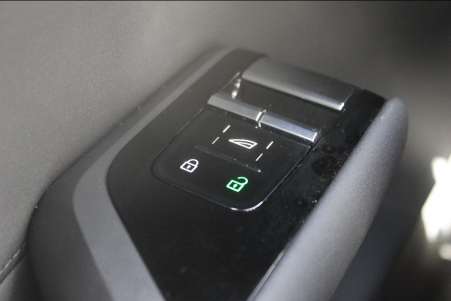 Volvo EX90 517Pk Twin Motor Performance Ultra 7p 111KwH Google infotainment / Luchtvering / Bowers & Wilkins Audio / Parkeersensoren rondom met 360 graden camera Volvo EX90 517Pk Twin Motor Performance Ultra 7p 111KwH Google infotainment / Luchtvering / Bowers & Wilkins Audio / Parkeersensoren rondom met 360 graden camera