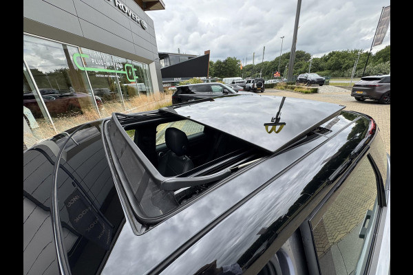 Land Rover Range Rover Evoque P300e AWD R-Dynamic SE Land Rover Range Rover Evoque P300e AWD R-Dynamic SE