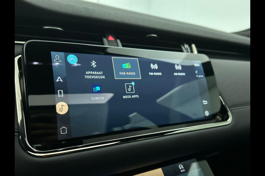 Land Rover Range Rover Evoque P300e AWD R-Dynamic SE Land Rover Range Rover Evoque P300e AWD R-Dynamic SE