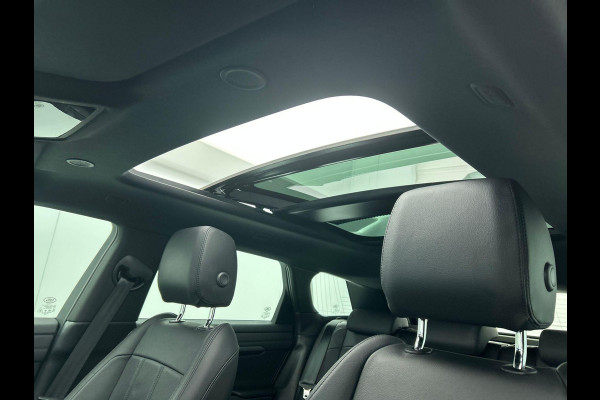 Land Rover Range Rover Evoque P300e AWD R-Dynamic SE Land Rover Range Rover Evoque P300e AWD R-Dynamic SE