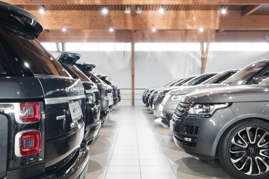 Land Rover Range Rover Evoque P300e AWD R-Dynamic SE Land Rover Range Rover Evoque P300e AWD R-Dynamic SE