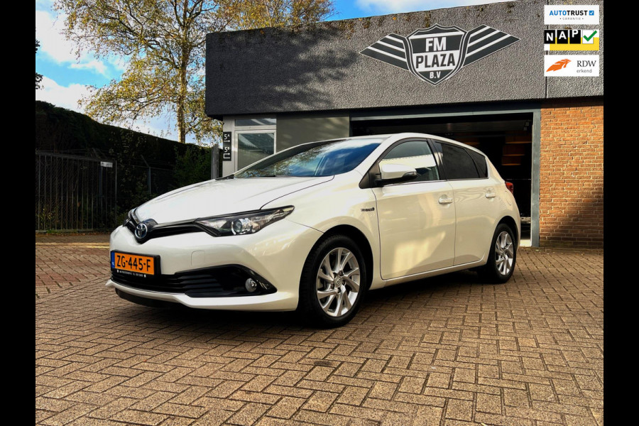Toyota Auris 1.8 Hybrid Energy Plus_Parel_Camera_Navi_Bots sensor Toyota Auris 1.8 Hybrid Energy Plus_Parel_Camera_Navi_Bots sensor