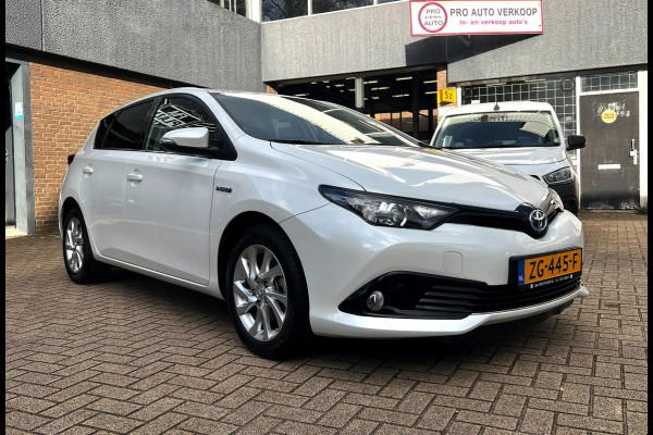 Toyota Auris 1.8 Hybrid Energy Plus_Parel_Camera_Navi_Bots sensor Toyota Auris 1.8 Hybrid Energy Plus_Parel_Camera_Navi_Bots sensor