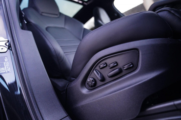Porsche Cayenne 3.0 E-Hybrid | NIEUW MODEL | Panorama | Bose Sound | 360 cam | Adaptieve cruise | Kuipstoel | LED | Lane assist | Porsche Cayenne 3.0 E-Hybrid | NIEUW MODEL | Panorama | Bose Sound | 360 cam | Adaptieve cruise | Kuipstoel | LED | Lane assist |