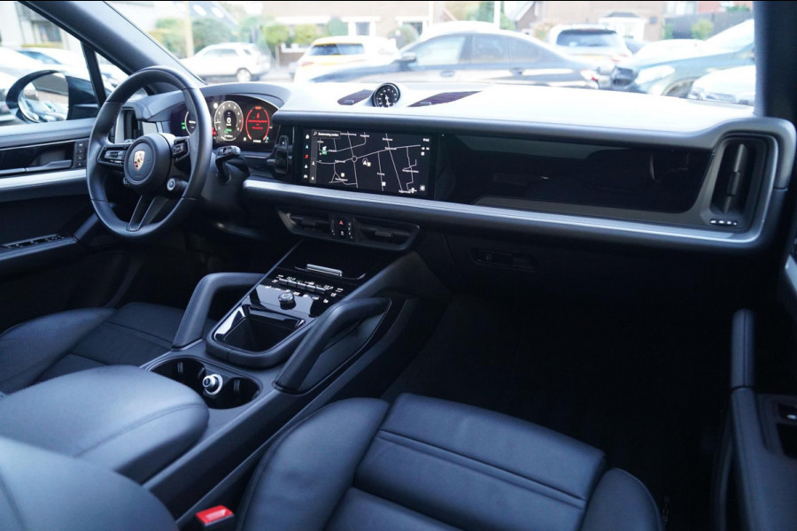 Porsche Cayenne 3.0 E-Hybrid | NIEUW MODEL | Panorama | Bose Sound | 360 cam | Adaptieve cruise | Kuipstoel | LED | Lane assist | Porsche Cayenne 3.0 E-Hybrid | NIEUW MODEL | Panorama | Bose Sound | 360 cam | Adaptieve cruise | Kuipstoel | LED | Lane assist |