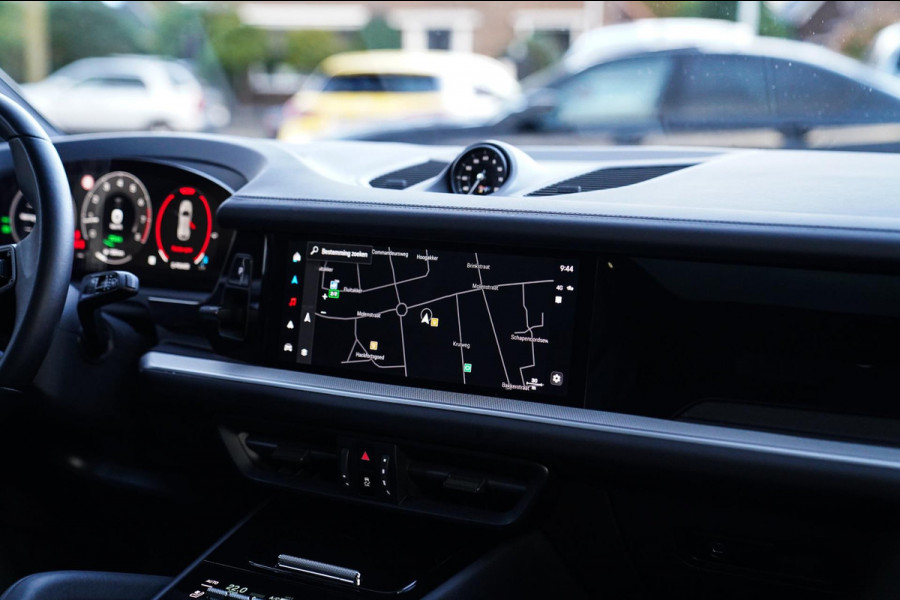 Porsche Cayenne 3.0 E-Hybrid | NIEUW MODEL | Panorama | Bose Sound | 360 cam | Adaptieve cruise | Kuipstoel | LED | Lane assist | Porsche Cayenne 3.0 E-Hybrid | NIEUW MODEL | Panorama | Bose Sound | 360 cam | Adaptieve cruise | Kuipstoel | LED | Lane assist |