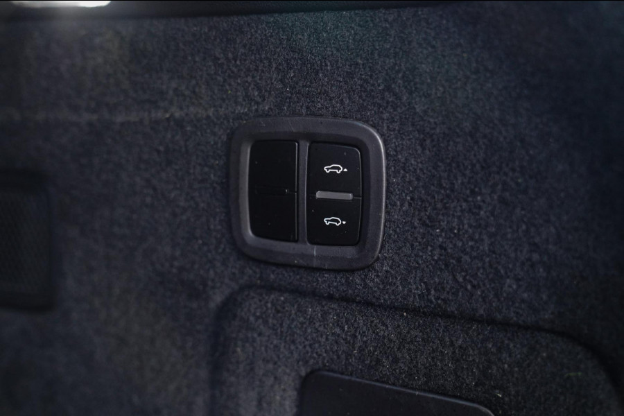 Porsche Cayenne 3.0 E-Hybrid | NIEUW MODEL | Panorama | Bose Sound | 360 cam | Adaptieve cruise | Kuipstoel | LED | Lane assist | Porsche Cayenne 3.0 E-Hybrid | NIEUW MODEL | Panorama | Bose Sound | 360 cam | Adaptieve cruise | Kuipstoel | LED | Lane assist |