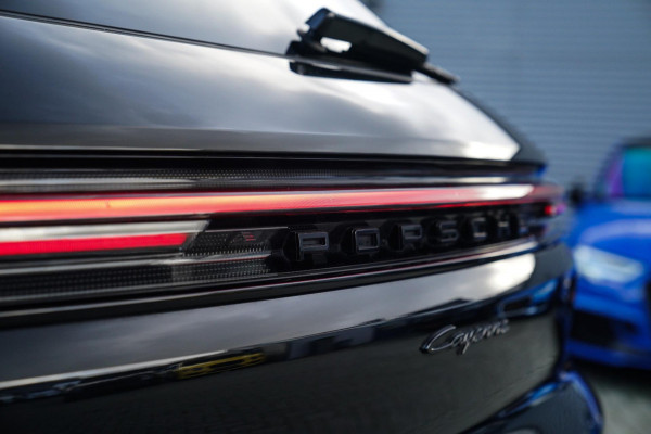 Porsche Cayenne 3.0 E-Hybrid | NIEUW MODEL | Panorama | Bose Sound | 360 cam | Adaptieve cruise | Kuipstoel | LED | Lane assist | Porsche Cayenne 3.0 E-Hybrid | NIEUW MODEL | Panorama | Bose Sound | 360 cam | Adaptieve cruise | Kuipstoel | LED | Lane assist |