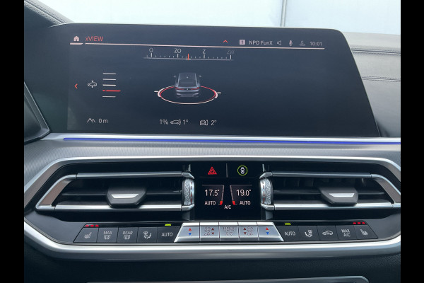 BMW X6 xDrive40i M-Sport Luchtvering 360cam Pano HK Elek.Trekhaak Skylounge Carbon BOMVOL! BMW X6 xDrive40i M-Sport Luchtvering 360cam Pano HK Elek.Trekhaak Skylounge Carbon BOMVOL!