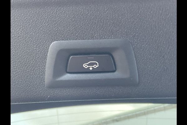 BMW X6 xDrive40i M-Sport Luchtvering 360cam Pano HK Elek.Trekhaak Skylounge Carbon BOMVOL! BMW X6 xDrive40i M-Sport Luchtvering 360cam Pano HK Elek.Trekhaak Skylounge Carbon BOMVOL!