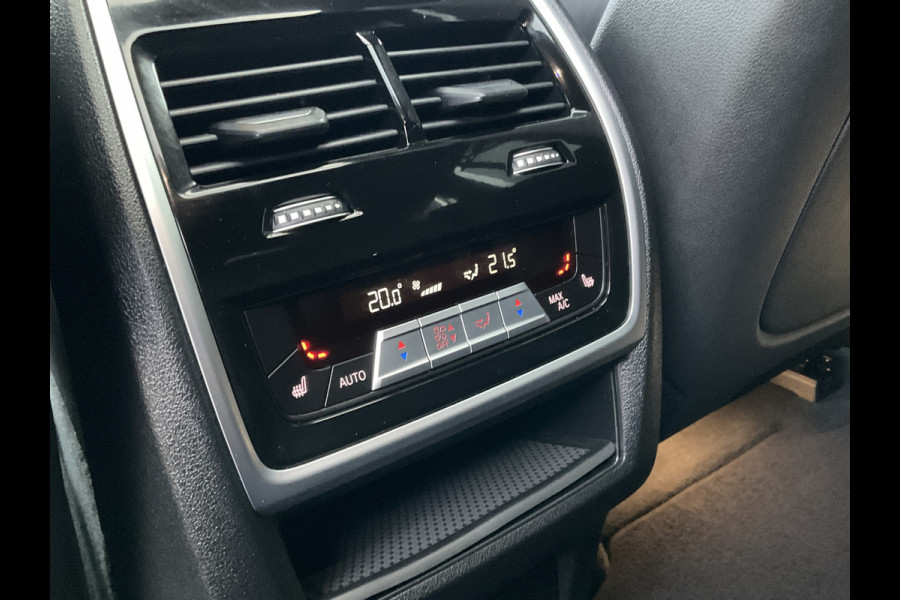 BMW X6 xDrive40i M-Sport Luchtvering 360cam Pano HK Elek.Trekhaak Skylounge Carbon BOMVOL! BMW X6 xDrive40i M-Sport Luchtvering 360cam Pano HK Elek.Trekhaak Skylounge Carbon BOMVOL!